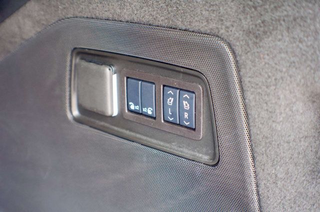 2025 Cadillac Escalade LocalTrade/Premium-Luxury/4WD/HeadsUpDisplay/PanoramicSunroof - 23008744 - 56