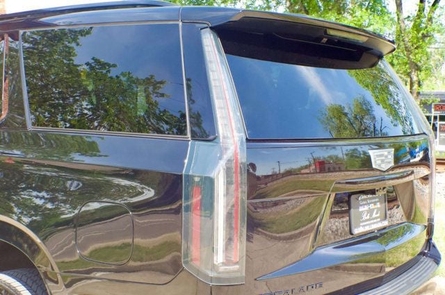 2025 Cadillac Escalade MSRP$111,795/Touring Pkg/Heated&Cooled Seats/Soft-Close Doors - 23010911 - 14