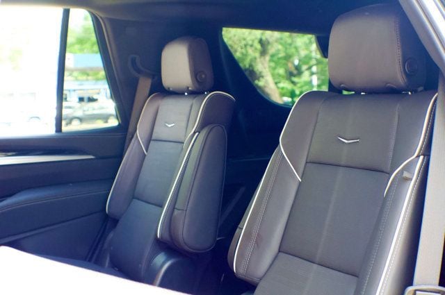 2025 Cadillac Escalade MSRP$111,795/Touring Pkg/Heated&Cooled Seats/Soft-Close Doors - 23010911 - 39