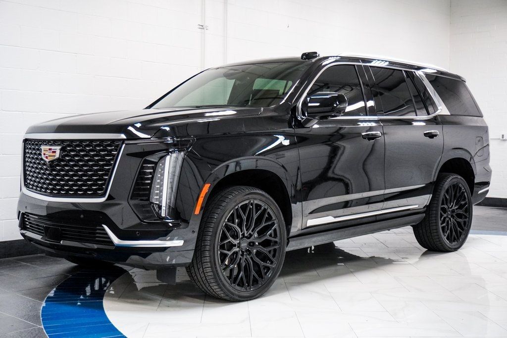 2025 Cadillac Escalade Premium Luxury photo 3