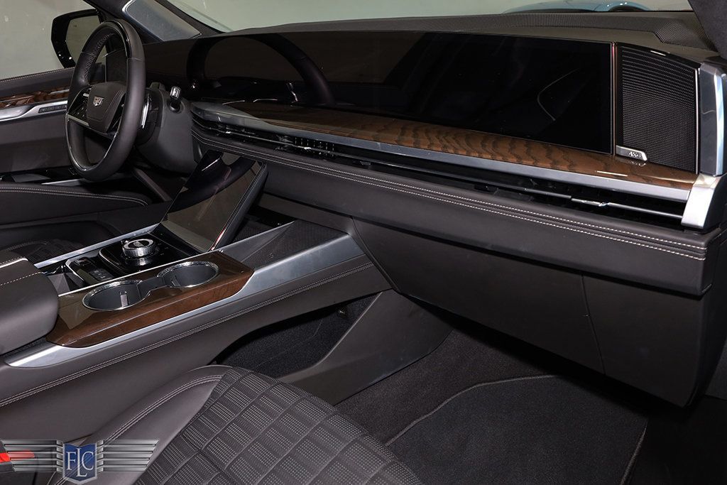 2025 Cadillac Escalade RWD 4dr Sport Platinum - 23009306 - 29