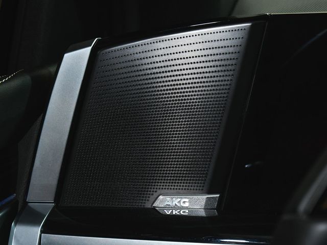 2025 Cadillac Escalade Sport - 22990275 - 32