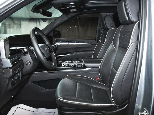 2025 Cadillac Escalade Sport - 22990275 - 46