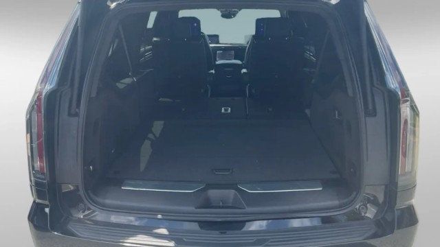 2025 Cadillac Escalade ESV 4WD 4dr Sport - 23048937 - 9