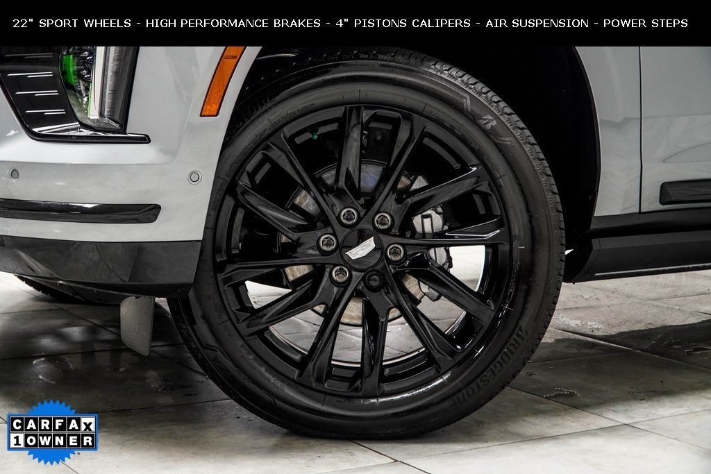 2025 Cadillac Escalade ESV Sport photo 3