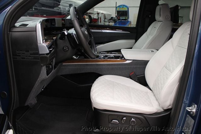 2025 Cadillac Escalade ESV 4WD 4dr Sport Platinum - 22956281 - 13