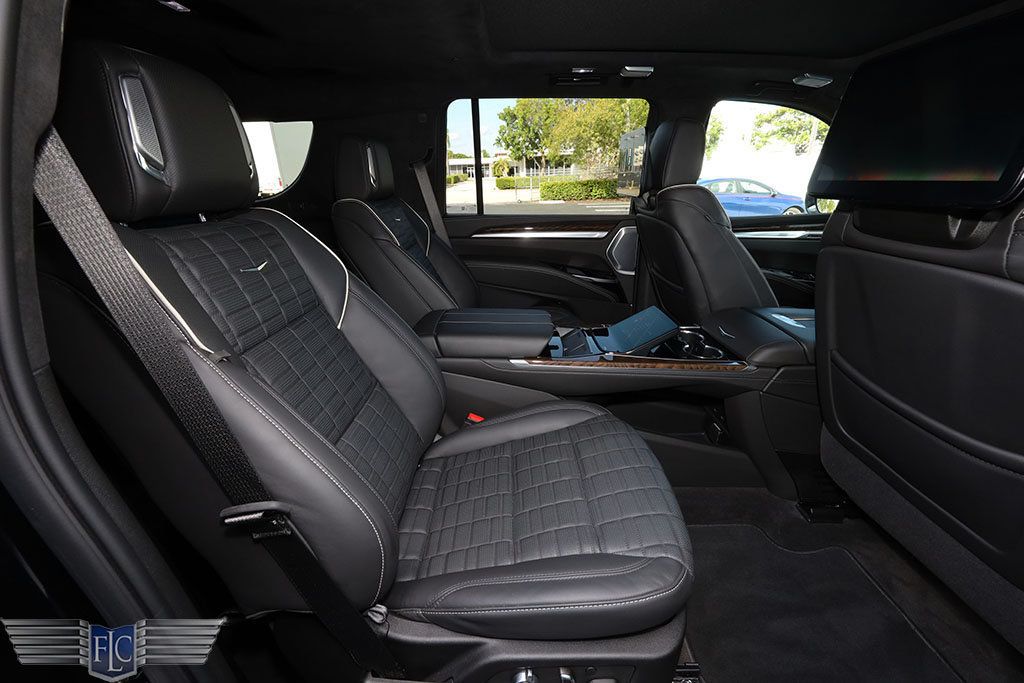 2025 Cadillac Escalade ESV 4WD 4dr Sport Platinum - 22949133 - 17