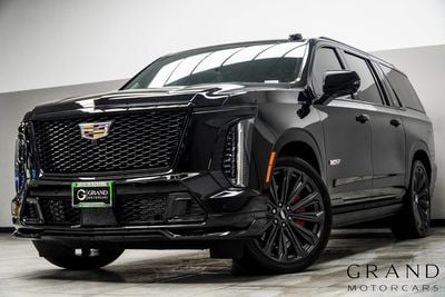 2025 Cadillac Escalade ESV