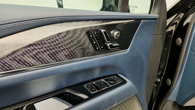 2025 Cadillac Escalade IQ AWD 4dr Luxury 2 - 22942901 - 11