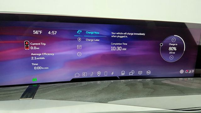 2025 Cadillac Escalade IQ AWD 4dr Luxury 2 - 22942901 - 19