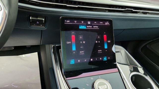 2025 Cadillac Escalade IQ AWD 4dr Luxury 2 with Rear Seat Entertainment System - 22942901 - 17