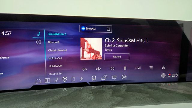 2025 Cadillac Escalade IQ AWD 4dr Luxury 2 with Rear Seat Entertainment System - 22942901 - 20