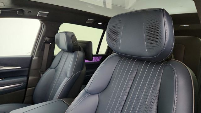 2025 Cadillac Escalade IQ AWD 4dr Luxury 2 with Rear Seat Entertainment System - 22942901 - 23