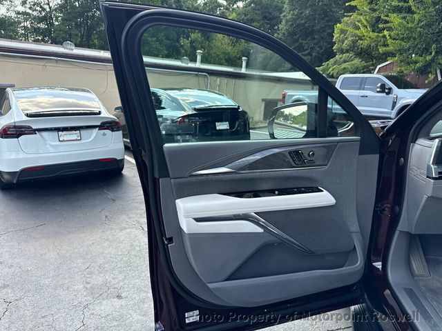 2025 Cadillac Escalade IQ AWD 4dr Sport 1 - 23071314 - 14