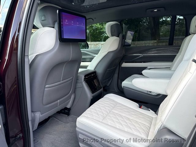 2025 Cadillac Escalade IQ AWD 4dr Sport 1 - 23071314 - 17