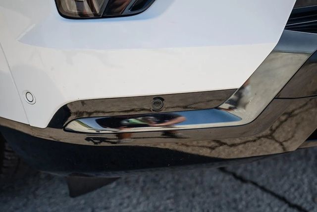 2025 Cadillac Escalade IQ AWD 4dr Sport 2 - 22938501 - 18