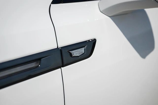 2025 Cadillac Escalade IQ AWD 4dr Sport 2 - 22938501 - 23