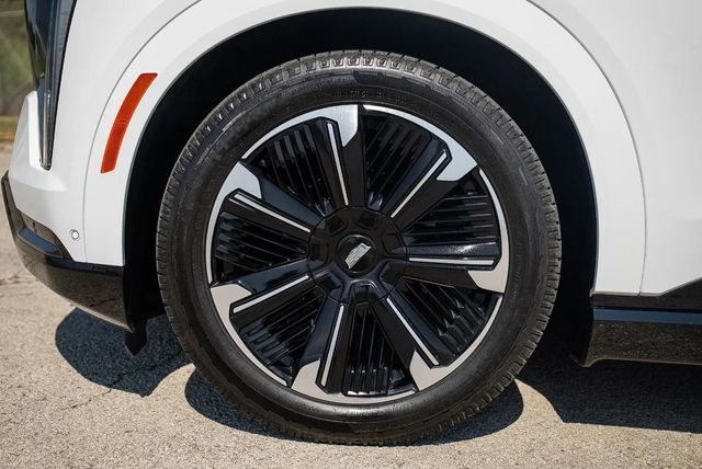 2025 Cadillac Escalade IQ AWD 4dr Sport 2 - 22938501 - 30