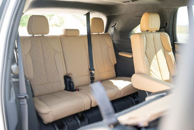 2025 Cadillac Escalade IQ AWD 4dr Sport 2 - 22938501 - 54