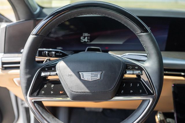 2025 Cadillac Escalade IQ AWD 4dr Sport 2 - 22938501 - 58