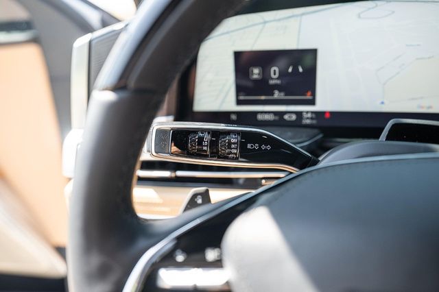 2025 Cadillac Escalade IQ AWD 4dr Sport 2 - 22938501 - 61