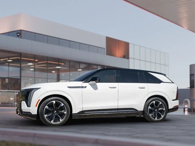 2025 Cadillac Escalade IQ AWD 4dr Sport 2 - 22938501 - 6