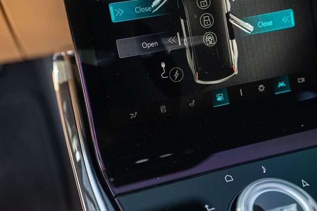 2025 Cadillac Escalade IQ AWD 4dr Sport 2 - 22938501 - 70