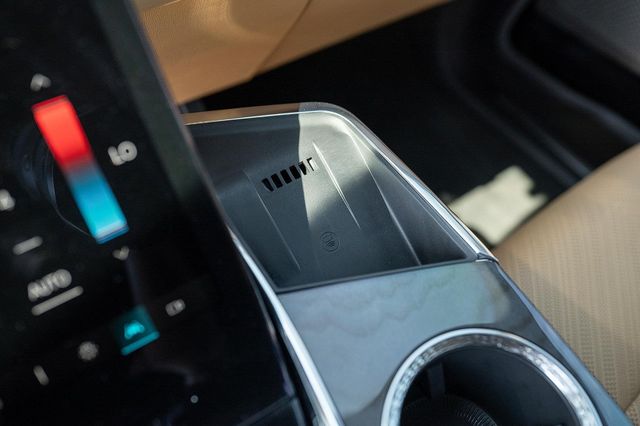 2025 Cadillac Escalade IQ AWD 4dr Sport 2 - 22938501 - 74