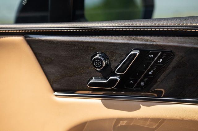 2025 Cadillac Escalade IQ AWD 4dr Sport 2 - 22938501 - 85