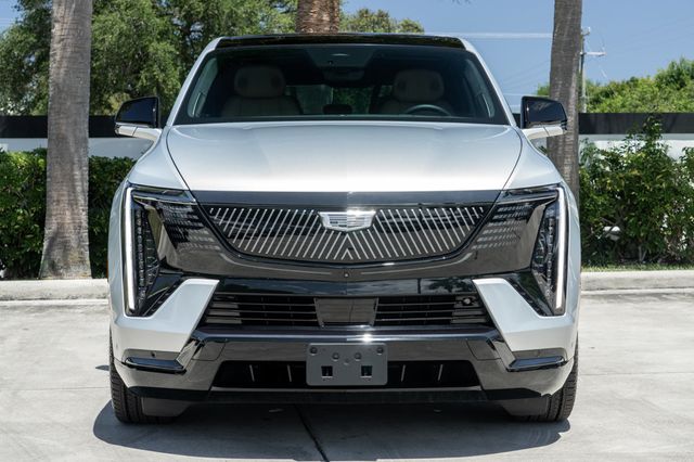 2025 Cadillac Escalade IQ AWD 4dr Sport 2 - 23024181 - 11