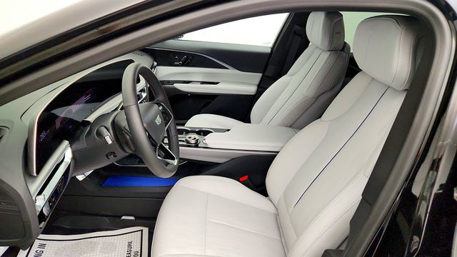 2025 Cadillac LYRIQ 4dr Luxury 1 w/1SC - 23056581 - 17