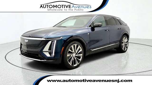 2025 Cadillac LYRIQ 4dr Luxury 3 w/ Panoramic Sunroof & Fast Charging - 23083935 - 0