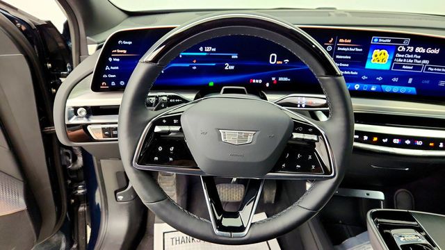 2025 Cadillac LYRIQ 4dr Luxury 3 w/ Panoramic Sunroof & Fast Charging - 23083935 - 12