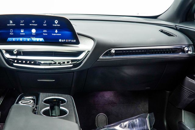 2025 Cadillac LYRIQ Sport - 23075631 - 17