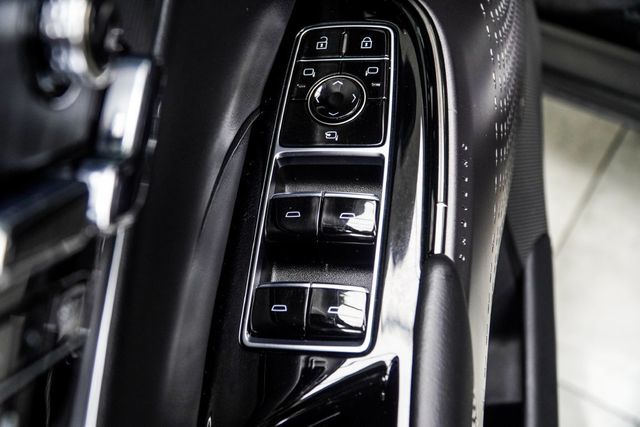 2025 Cadillac LYRIQ Sport - 23075631 - 36