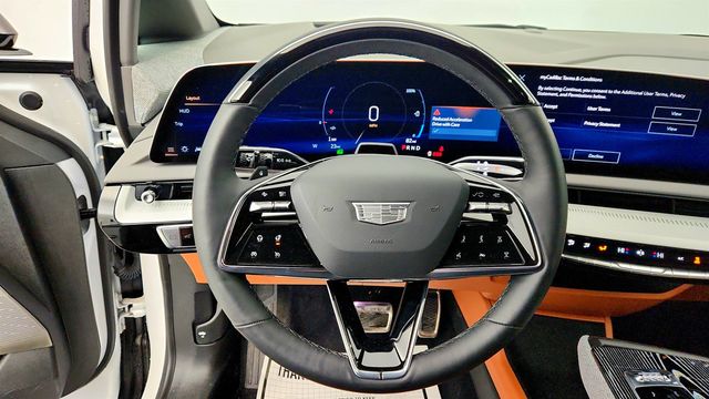 2025 Cadillac OPTIQ AWD 4dr Sport 2 (1SH) with 339 Miles of Range - 22964454 - 12