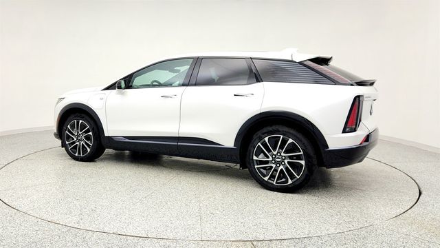 2025 Cadillac OPTIQ AWD 4dr Sport 2 (1SH) with 339 Miles of Range - 22964454 - 6