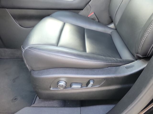 2025 Cadillac XT4 FWD 4dr Premium Luxury - 22988855 - 4