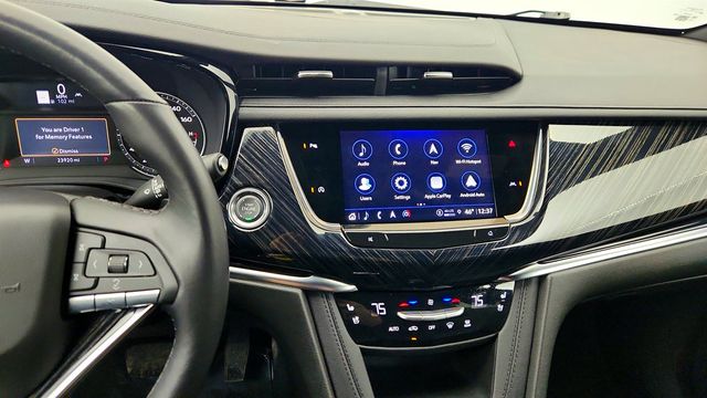 2025 Cadillac XT6 4dr Premium Luxury with 6-Person Seating - 22990658 - 17