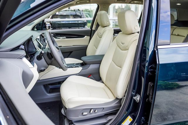 2025 Cadillac XT6 FWD 4dr Premium Luxury - 22952940 - 23