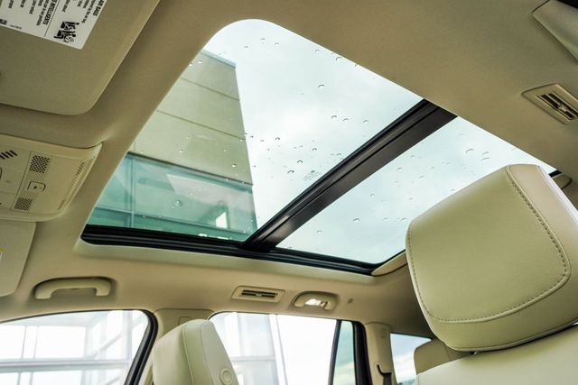 2025 Cadillac XT6 FWD 4dr Premium Luxury - 22952940 - 34