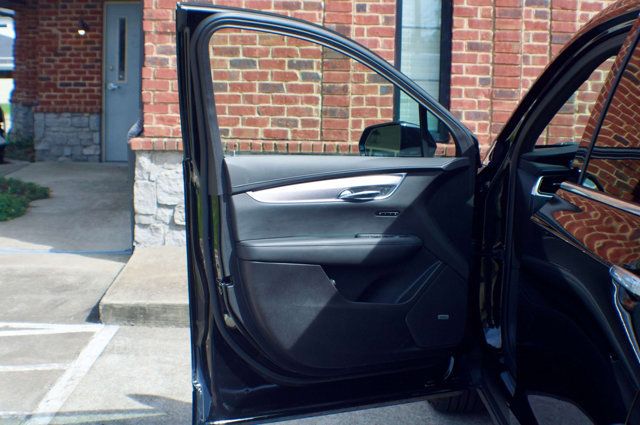 2025 Cadillac XT6 Local Trade/Luxury Pkg/Heated Leather Seats/Blind Zone Alert - 22993092 - 17