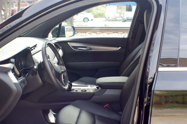 2025 Cadillac XT6 Local Trade/Luxury Pkg/Heated Leather Seats/Blind Zone Alert - 22993092 - 18