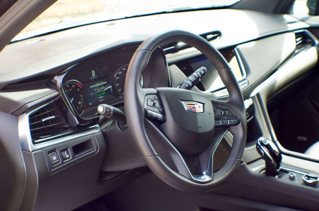 2025 Cadillac XT6 Local Trade/Luxury Pkg/Heated Leather Seats/Blind Zone Alert - 22993092 - 20