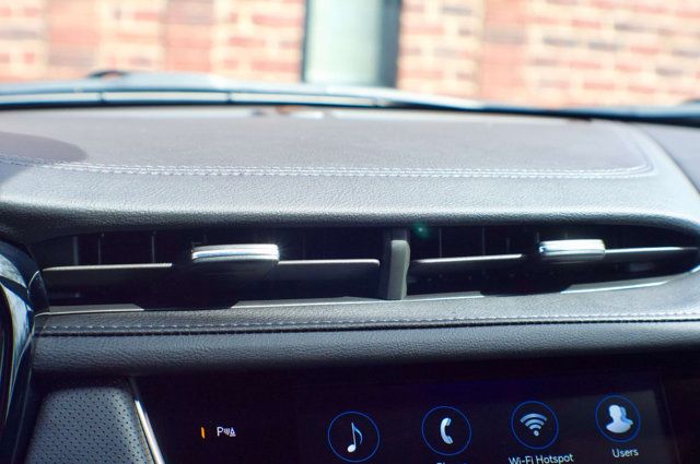 2025 Cadillac XT6 Local Trade/Luxury Pkg/Heated Leather Seats/Blind Zone Alert - 22993092 - 29