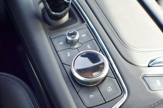 2025 Cadillac XT6 Local Trade/Luxury Pkg/Heated Leather Seats/Blind Zone Alert - 22993092 - 32