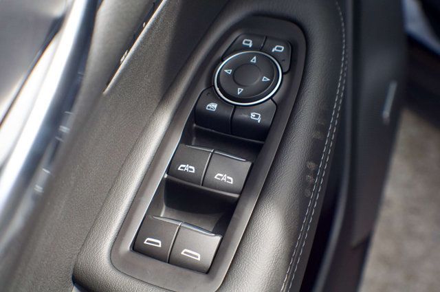 2025 Cadillac XT6 Local Trade/Luxury Pkg/Heated Leather Seats/Blind Zone Alert - 22993092 - 37