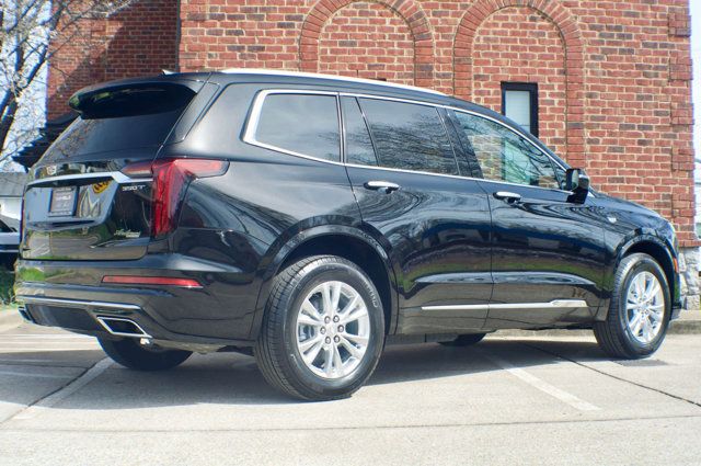2025 Cadillac XT6 Local Trade/Luxury Pkg/Heated Leather Seats/Blind Zone Alert - 22993092 - 4