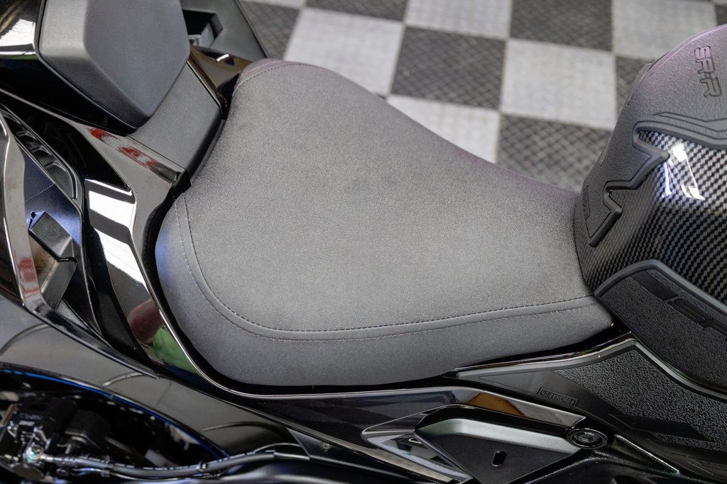 2025 CF MOTO 675 SS LOW MILE SPORT BIKE! - 23057517 - 15