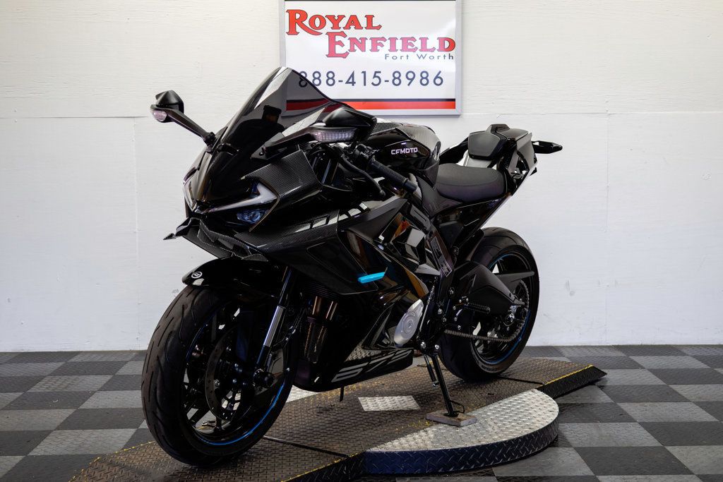 2025 CF MOTO 675 SS LOW MILE SPORT BIKE! - 23057517 - 4